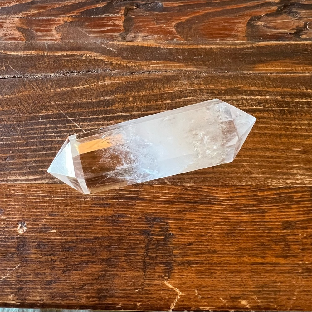 Double Terminated Quartz - Picture 6 of 8